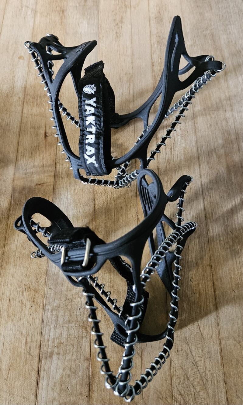 2 pairs YakTrax Ice Snow Traction Cleats fit over boots/shoes 1 pr LG 1 pr SM